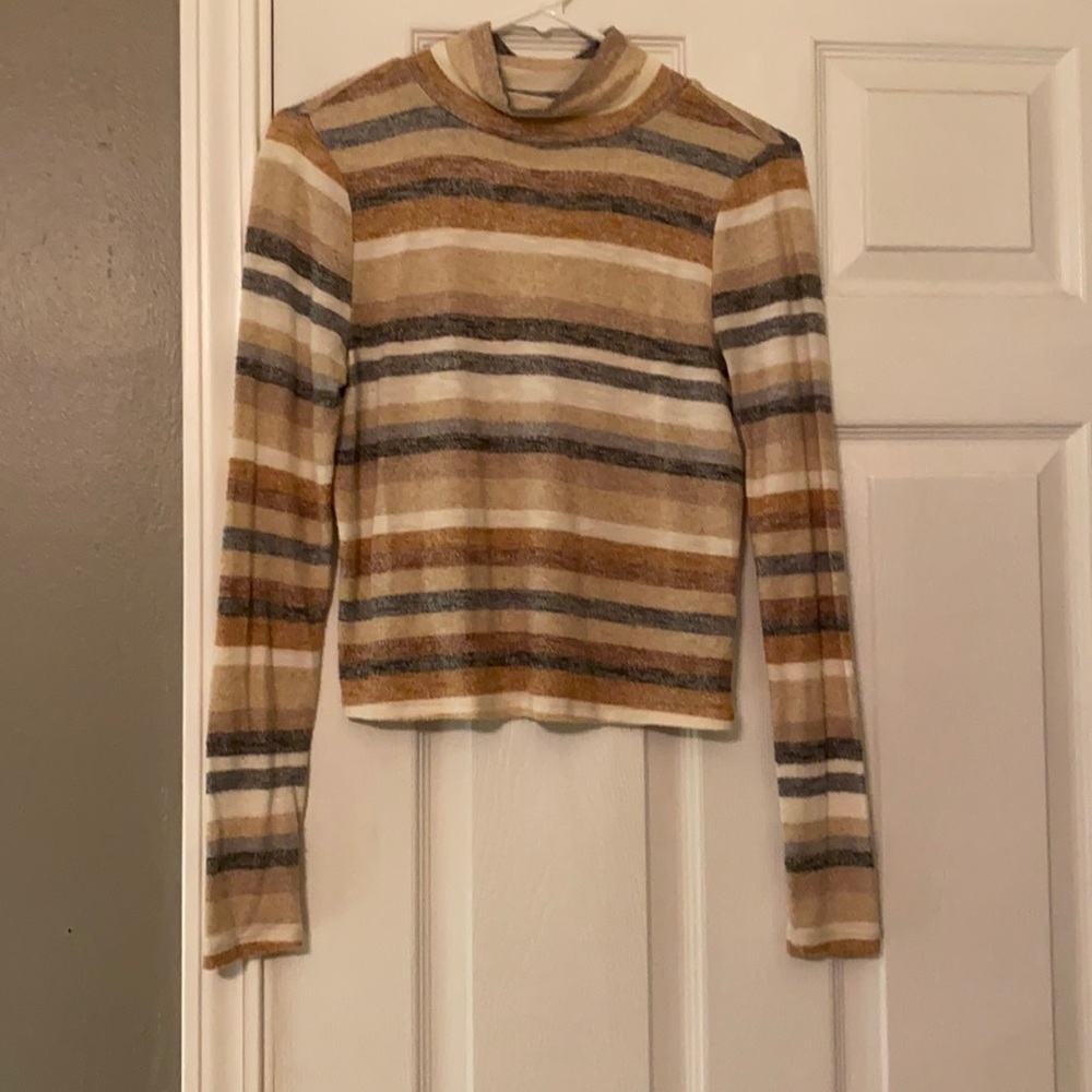 SO (Kohl’s) cozy top
